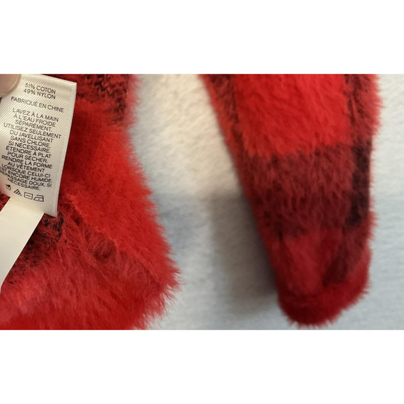 Express Sweater Womens XS Red Black Buffalo Plaid Fuzzy Eyelash Crewneck Cropped - Picture 6 of 9